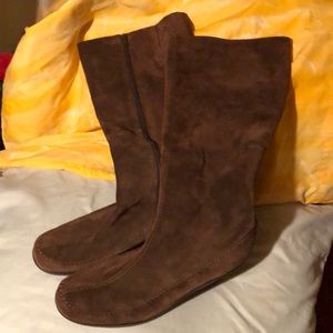 Aerosols Tall Suede Leather Boots 9.5 B
